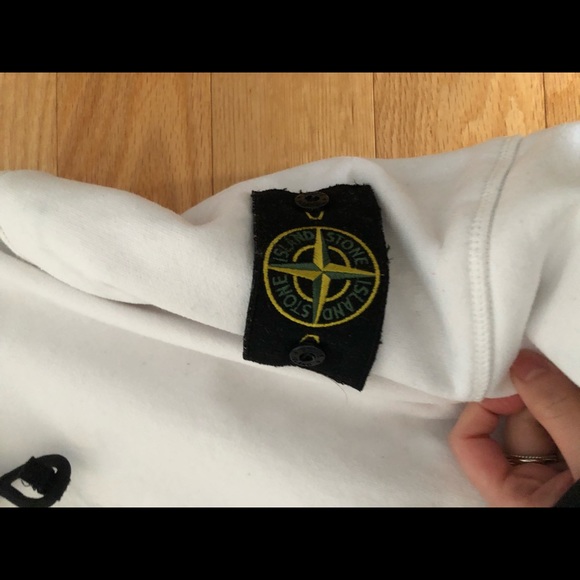 Non-authentic Stone Island Sweater - Picture 2 of 4